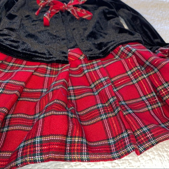 Baby Girl Christmas Plaid Velvet Top Dress - Picture 5 of 8